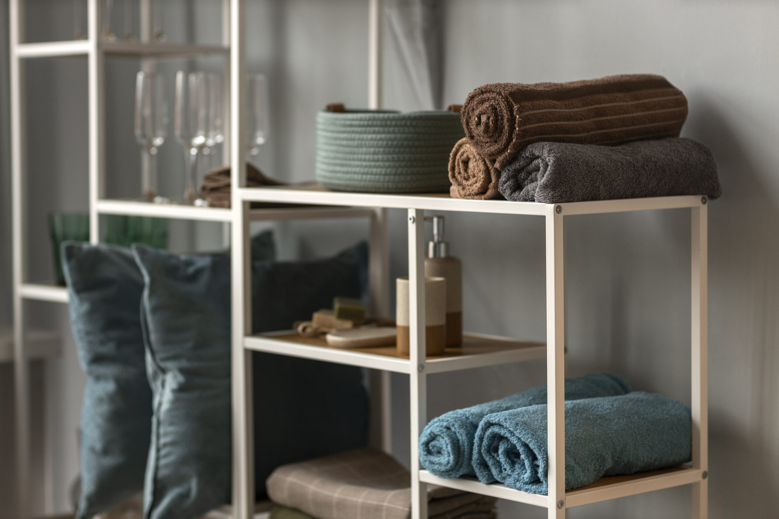 Towel Rack: Adding Organization and Style to Your Bathroom